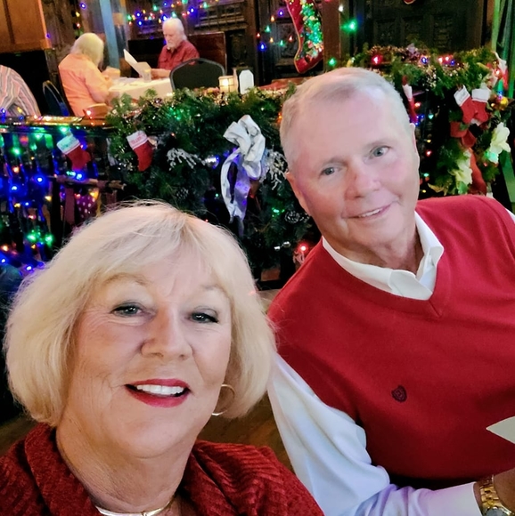 Meet your Posher, Pamela - Picture 1 of 1